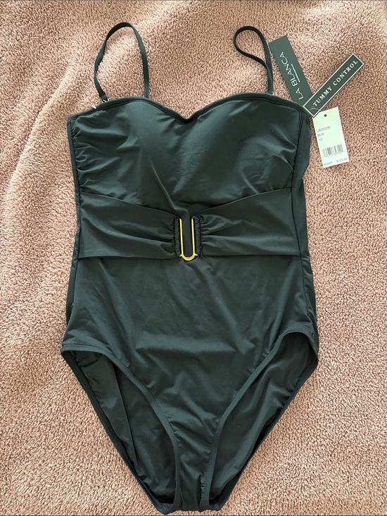La Blanca Other - La Blanca Black One-Piece Swimsuit with Gold Buckle